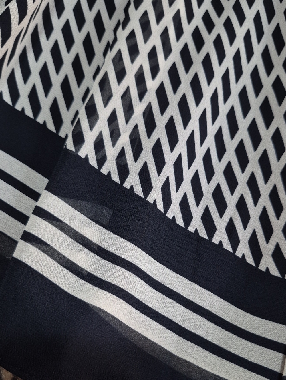Talbots Size 10 Geometric Print A-Line Skirt Side Zip Lined - Picture 10 of 10